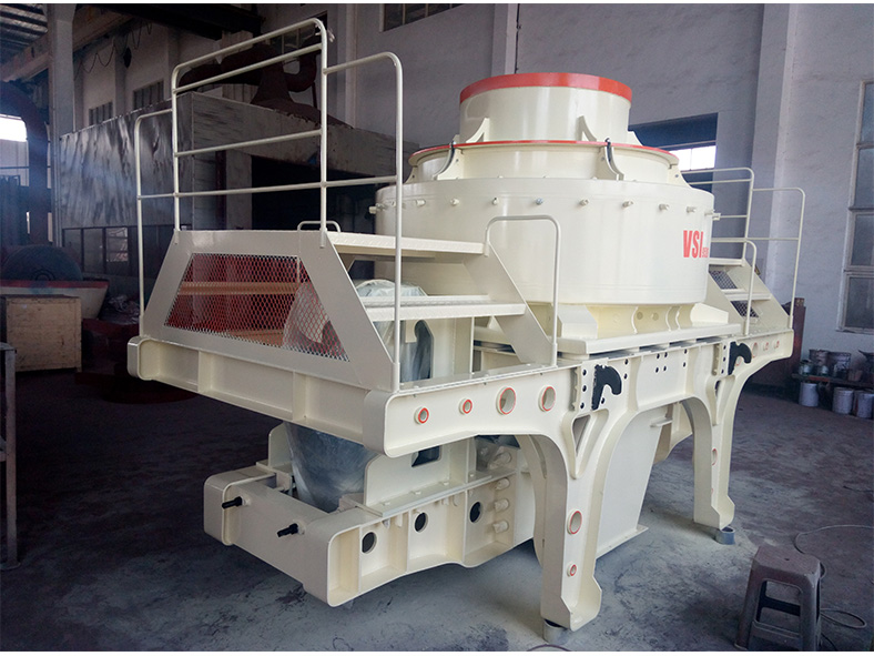 破碎機機架結(jié)構(gòu)分析(圖1) 破碎機